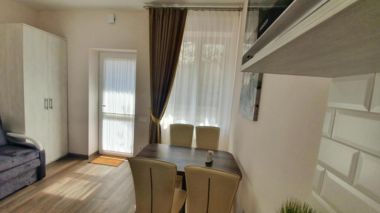 Demar Apart Fresh Lviv Exterior photo